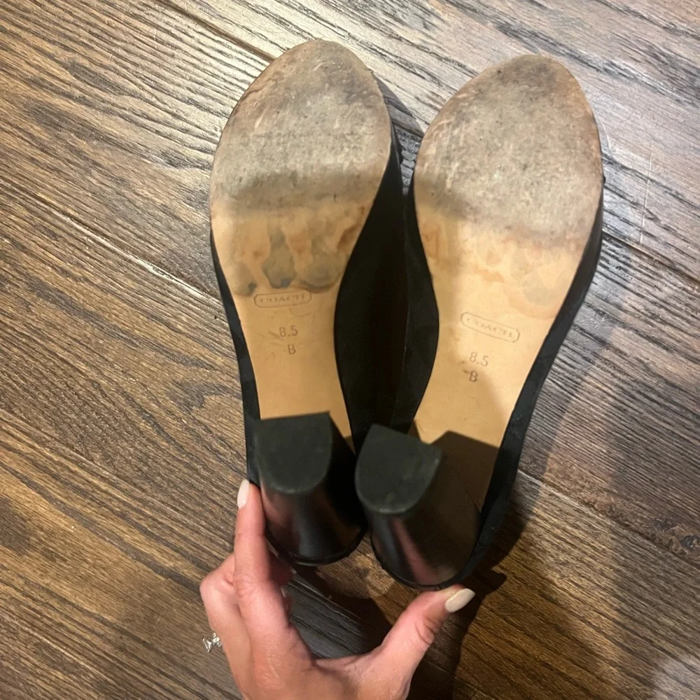 Coach heels size 8.5 - Picture 5 of 6